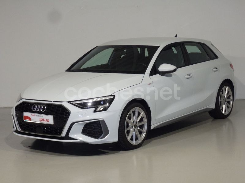 Blanco Usado 2023 Audi A3 Sportback e-tron S-Line Berlina | 30.900 € (Precio justo) - Imagen 1/4