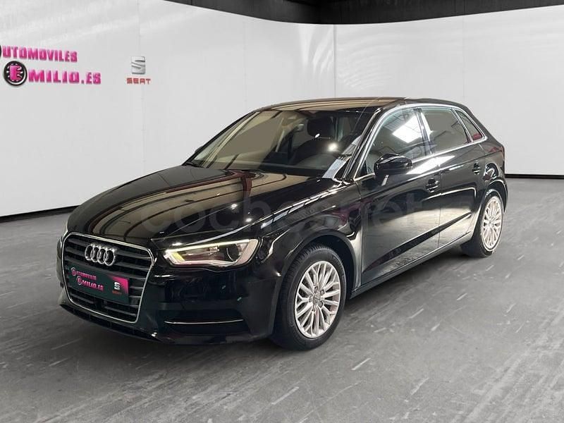 Usado Audi A3 Advanced 110 CV (80 kW) 2015 Negro Berlina
