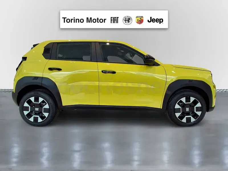 Nuevo Fiat Grande Panda Icon 100 CV (73 kW) 2026 Amarillo Utilitario
