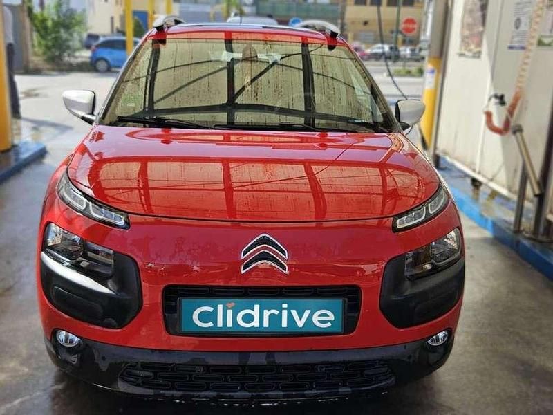 Usado Citroën C4 Cactus Shine 99 CV (72 kW) 2017 Rojo Utilitario