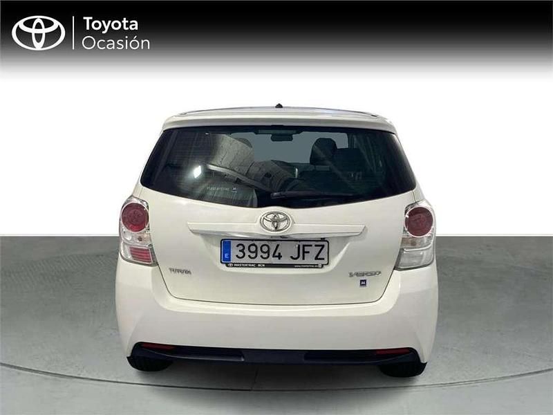 Usado Toyota Verso Skyview Edition 111 CV (81 kW) 2015 Monovolumen