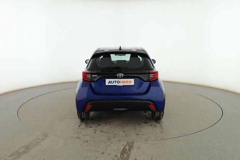 Usado Toyota Yaris Edition 125 CV (91 kW) 2021 Azul Utilitario