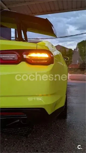 Usado Chevrolet Camaro 432 CV (317 kW) 2015 Amarillo Coupe