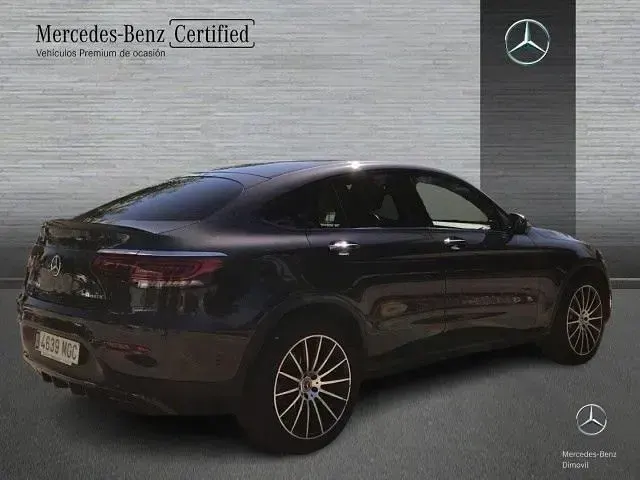 Usado Mercedes GLC220 AMG line 197 CV (144 kW) 2023 Gris grafito