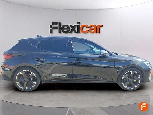 Usado Cupra Leon 190 CV (139 kW) 2023 Negro Berlina