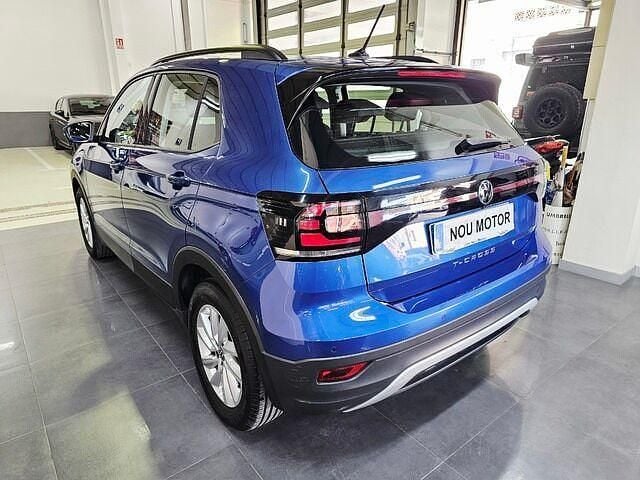 Usado VW T-Cross Advance 110 CV (80 kW) 2022 Azul SUV