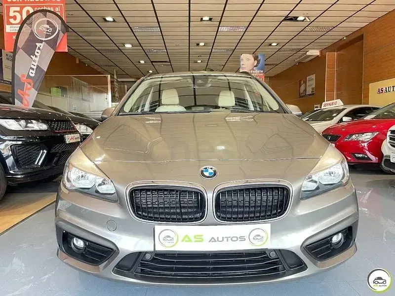 Usado BMW 218 Active Tourer 150 CV (110 kW) 2015 Gris / plata Monovolumen