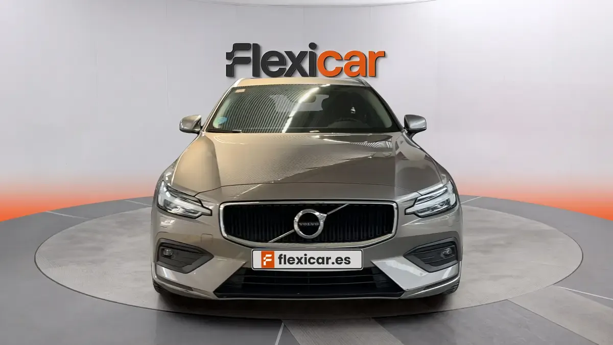 Usado Volvo V60 Momentum 197 CV (144 kW) 2021 Marrón Familiar