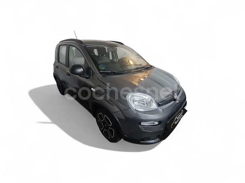 Usado Fiat Panda 70 CV (51 kW) 2022 Gris / plata Berlina