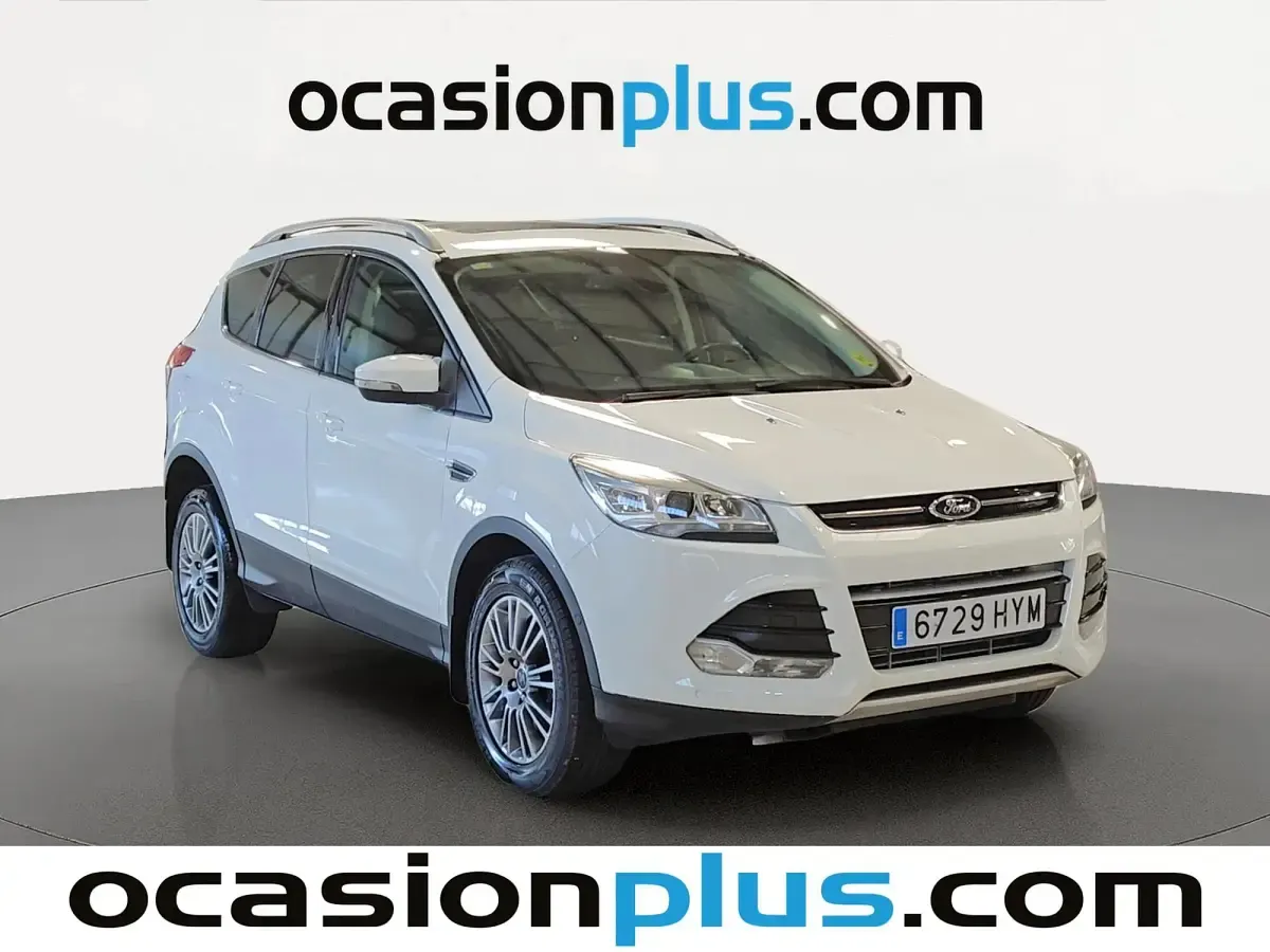 Usado Ford Kuga Titanium 140 CV (102 kW) 2014 Blanco SUV