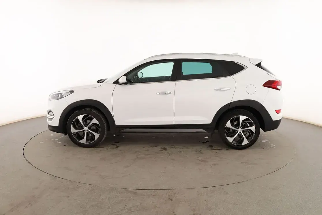 Usado Hyundai Tucson 136 CV (100 kW) 2016 Blanco SUV