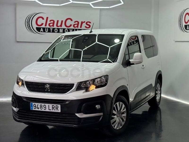 Usado Peugeot Rifter Active 100 CV (73 kW) 2021 Blanco Monovolumen
