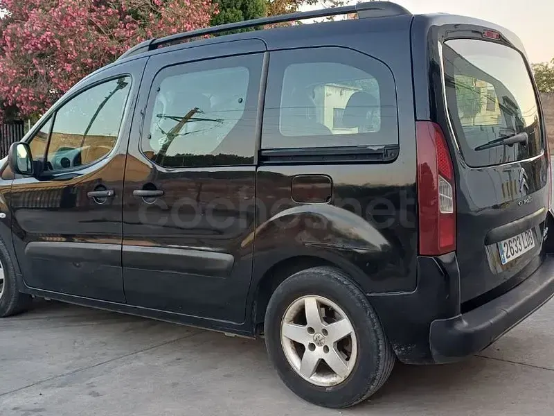 Usado Citroën Berlingo Seduction 75 CV (55 kW) 2013 Negro Monovolumen