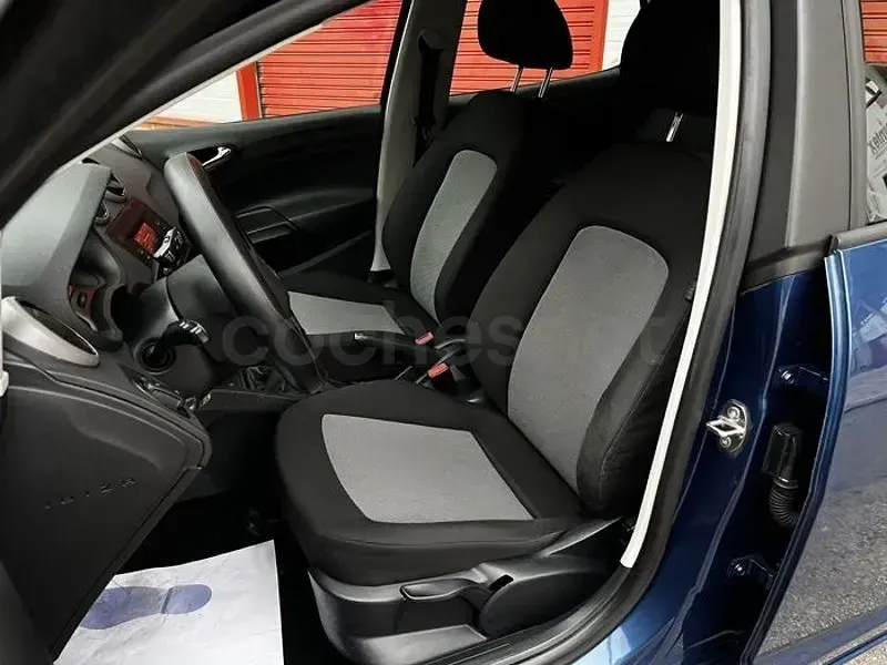Usado Seat Ibiza Style 90 CV (66 kW) 2015 Azul Berlina