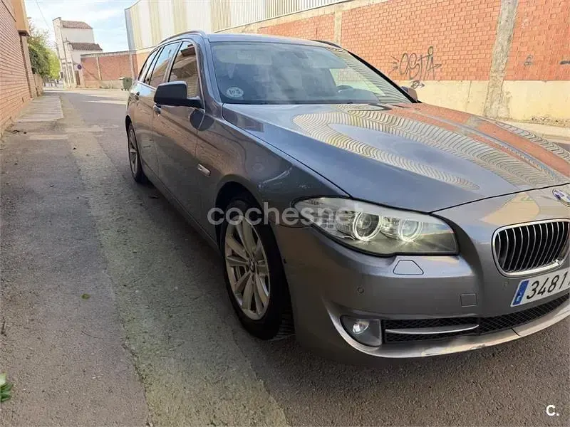 Usado BMW 520 184 CV (135 kW) 2013 Gris / plata Familiar