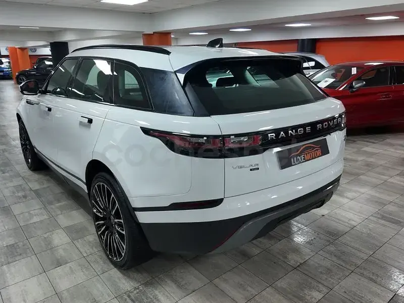 Usado Land Rover Range Rover Velar R-Dynamic 180 CV (132 kW) 2019 Blanco SUV