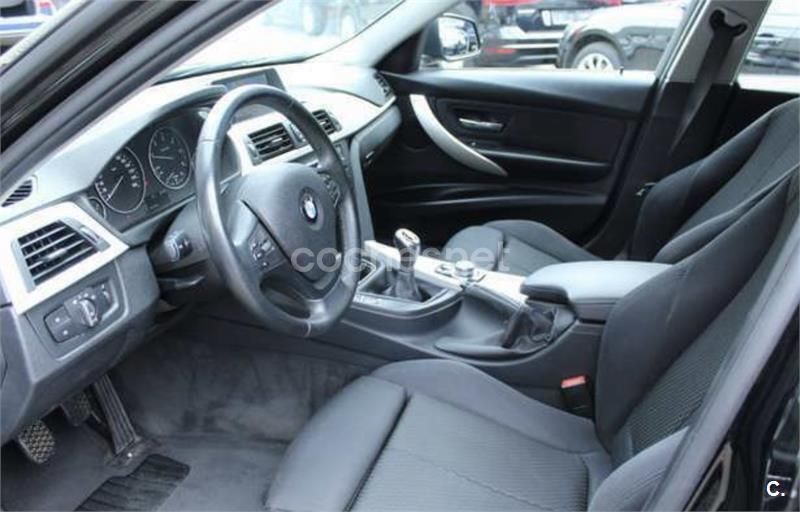 Usado BMW 320 184 CV (135 kW) 2013 Negro Familiar
