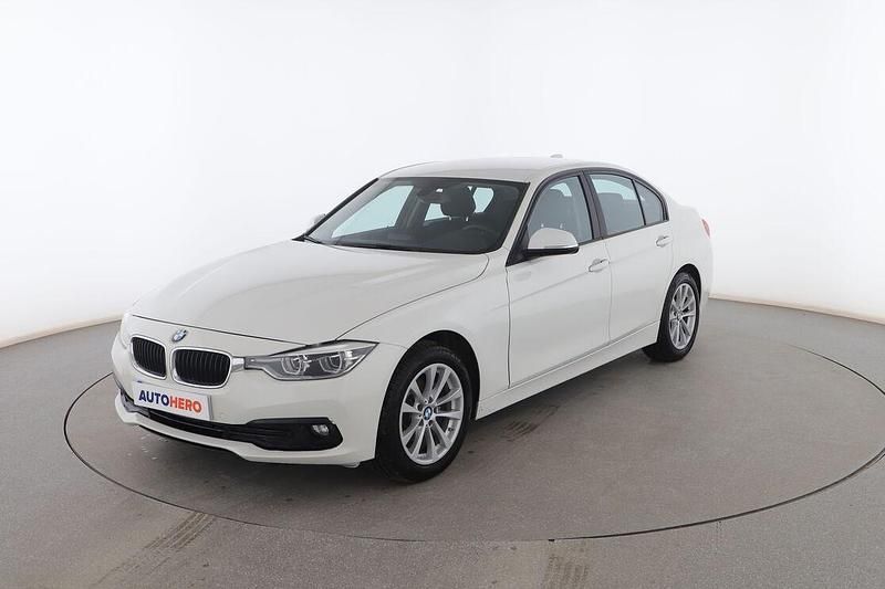 Usado BMW 318 Sport Line 150 CV (110 kW) 2017 Blanco Berlina