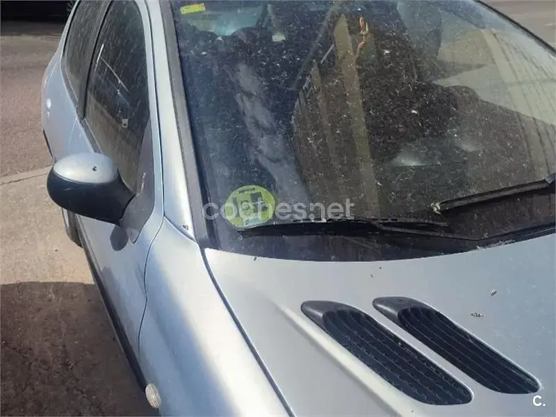 Usado Peugeot 206 75 CV (55 kW) 2004 Azul Berlina