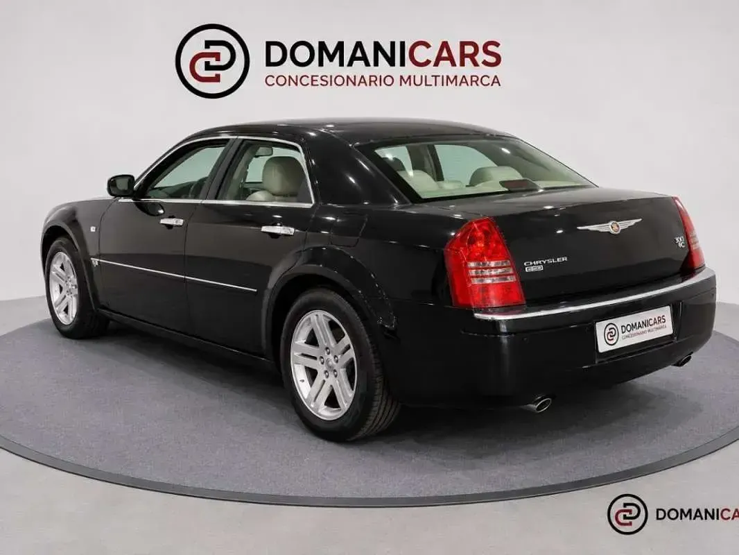 Usado Chrysler 300C 218 CV (160 kW) 2006 Negro Berlina