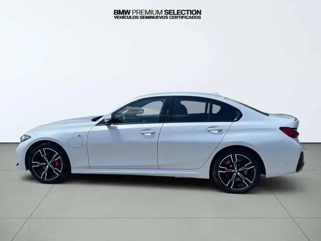 Usado BMW 330e Shadowline 292 CV (214 kW) 2025 Berlina