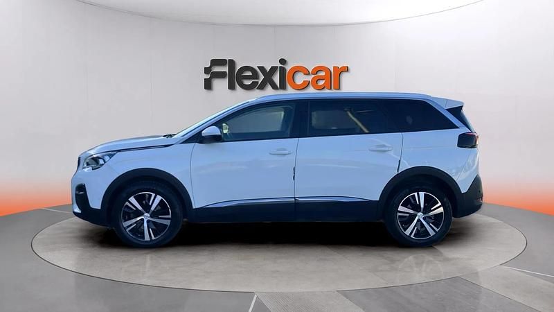 Usado Peugeot 5008 Allure 131 CV (96 kW) 2020 Blanco SUV