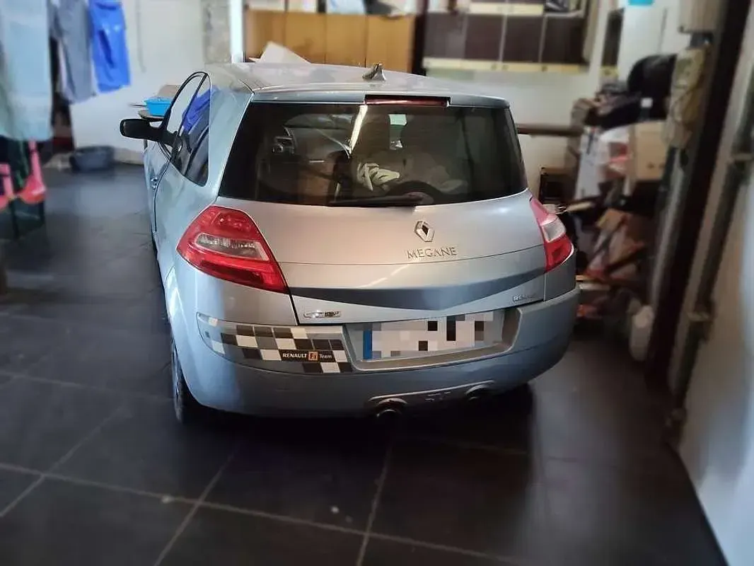 Usado Renault Mégane II Dynamique 163 CV (119 kW) 2007 Gris Berlina