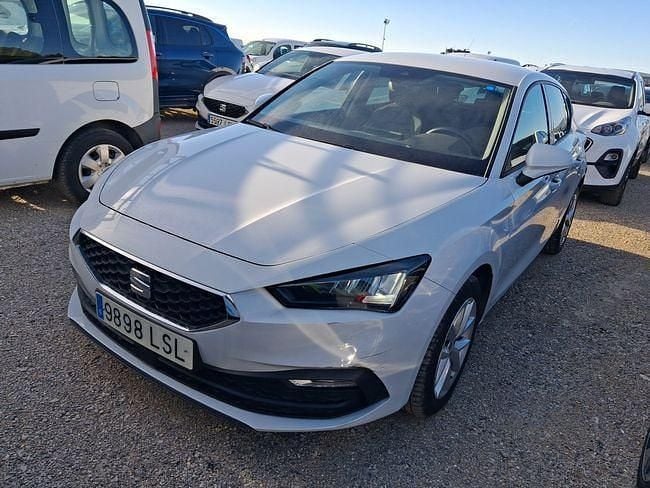 Blanco Usado 2021 Seat Leon XCELLENCE Berlina | 14.350 € (Buen precio) - Imagen 1/2