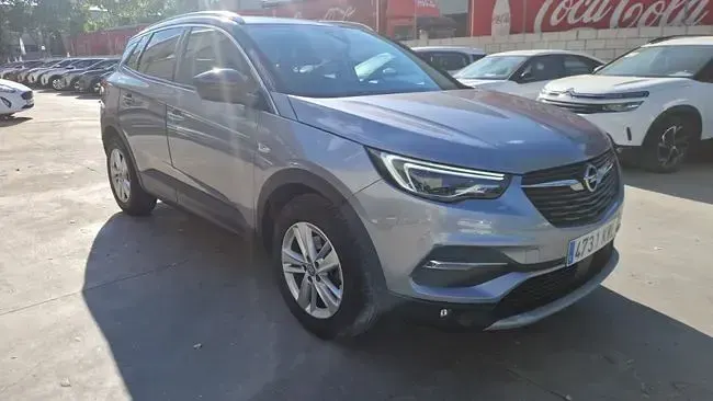 Usado Opel Grandland X 130 CV (95 kW) 2019 Gris SUV