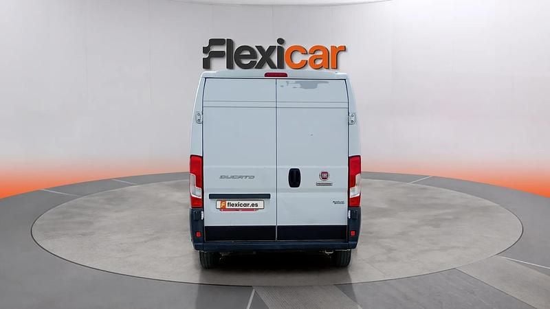 Usado Fiat Ducato 136 CV (100 kW) 2021 Blanco Van