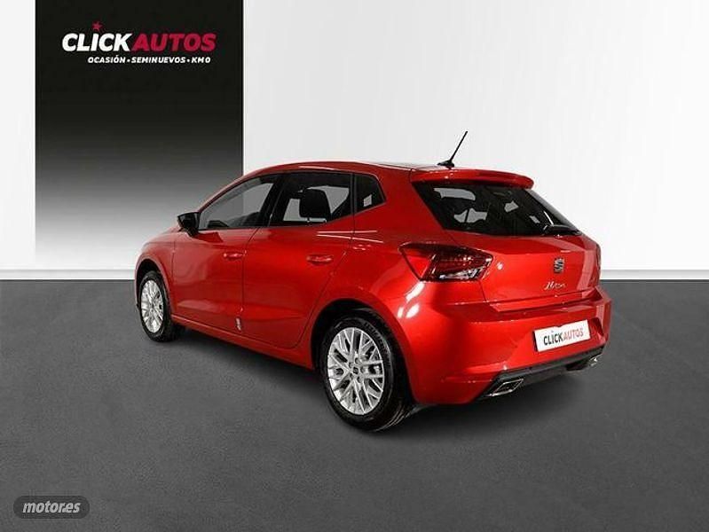 Usado Seat Ibiza FR 110 CV (80 kW) 2023 Rojo Berlina