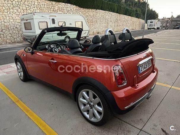 Usado Mini Cooper Cabriolet 116 CV (85 kW) 2005 Naranja Descapotable