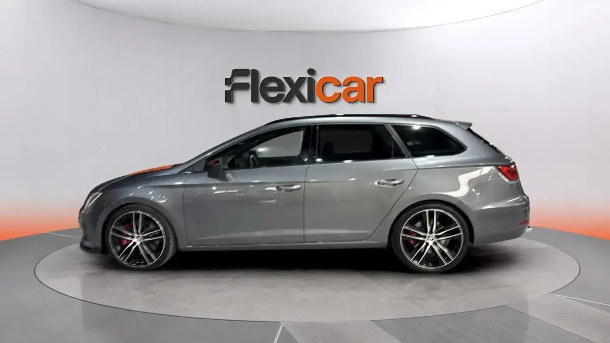 Usado Seat Leon CUPRA 300 CV (220 kW) 2018 Gris Berlina