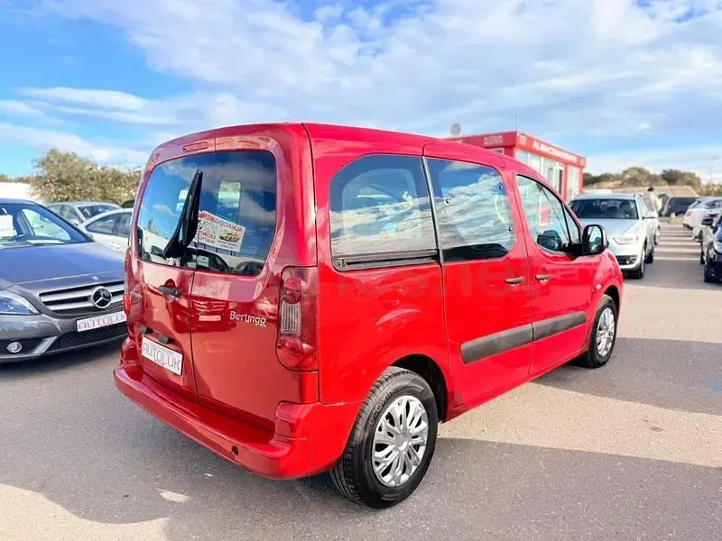 Usado Citroën Berlingo Attraction 75 CV (55 kW) 2013 Rojo Monovolumen