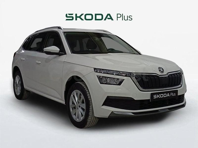 Usado Skoda Kamiq Ambition 110 CV (80 kW) 2023 Blanco SUV