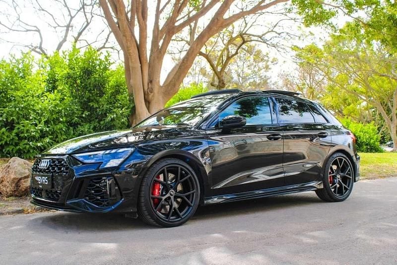 Negro Usado 2021 Audi RS3 Sportback Premium Utilitario | 59.900 € (Precio justo) - Imagen 1/4