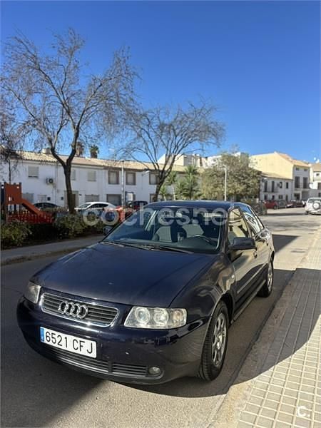 Usado Audi A3 Ambiente 100 CV (73 kW) 2003 Azul Berlina