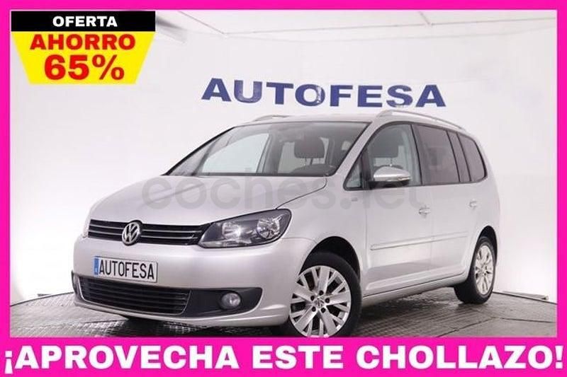 Usado VW Touran Advance 140 CV (102 kW) 2013 Gris Monovolumen