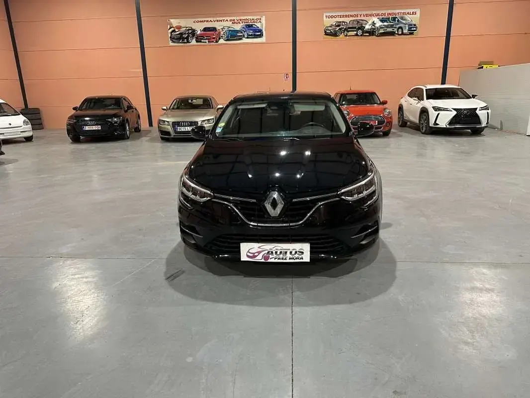 Usado Renault Mégane Business 116 CV (85 kW) 2022 Negro Utilitario