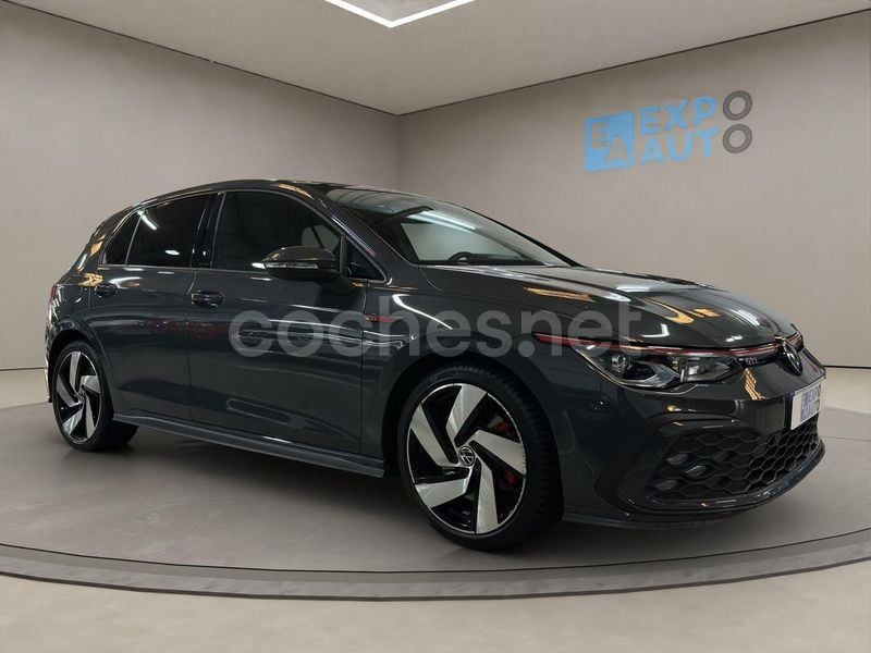 Gris / plata Usado 2023 VW Golf VIII GTI Berlina | 37.975 € (Un poco caro) - Imagen 1/4
