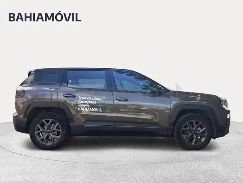 Usado Jeep Compass Altitude 145 CV (106 kW) 2026 Marrón SUV
