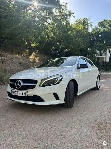 Usado Mercedes A200 Urban 136 CV (100 kW) 2017 Blanco Berlina
