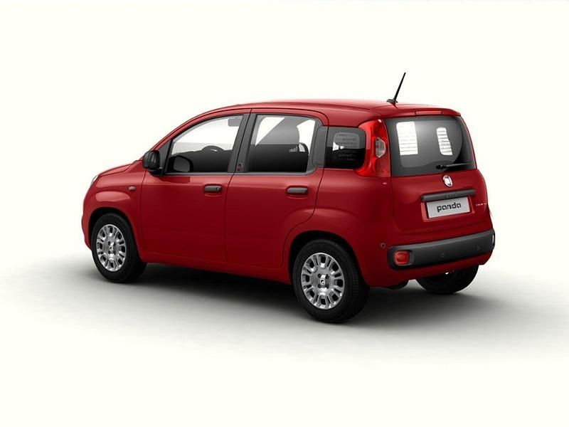 Nuevo Fiat Panda 70 CV (51 kW) 2025 Rojo Utilitario