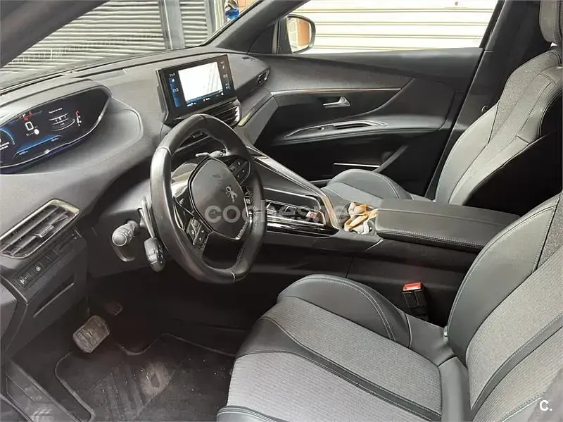 Usado Peugeot 3008 Allure 130 CV (95 kW) 2024 Negro SUV