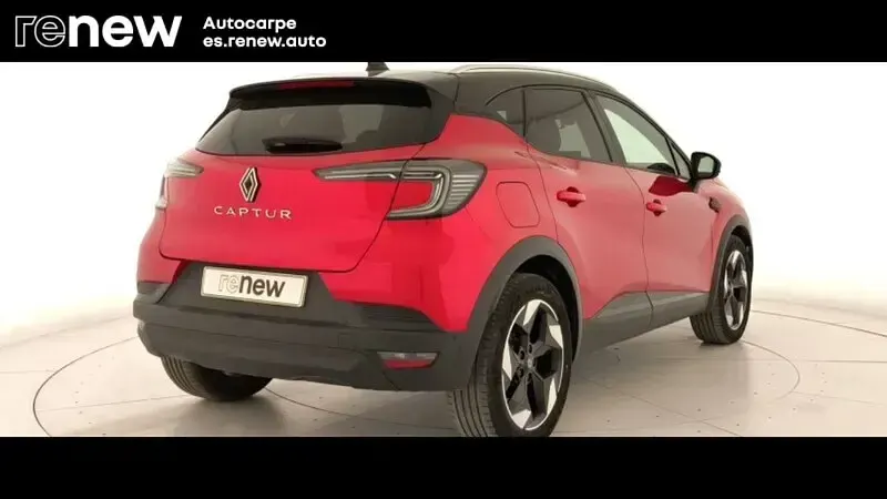 Usado Renault Captur Techno 100 CV (73 kW) 2025 Rojo SUV