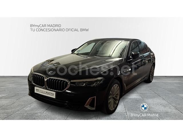 Negro Usado 2022 BMW 530e Comfort Edition Berlina | 39.901 € (Un poco caro) - Imagen 1/4
