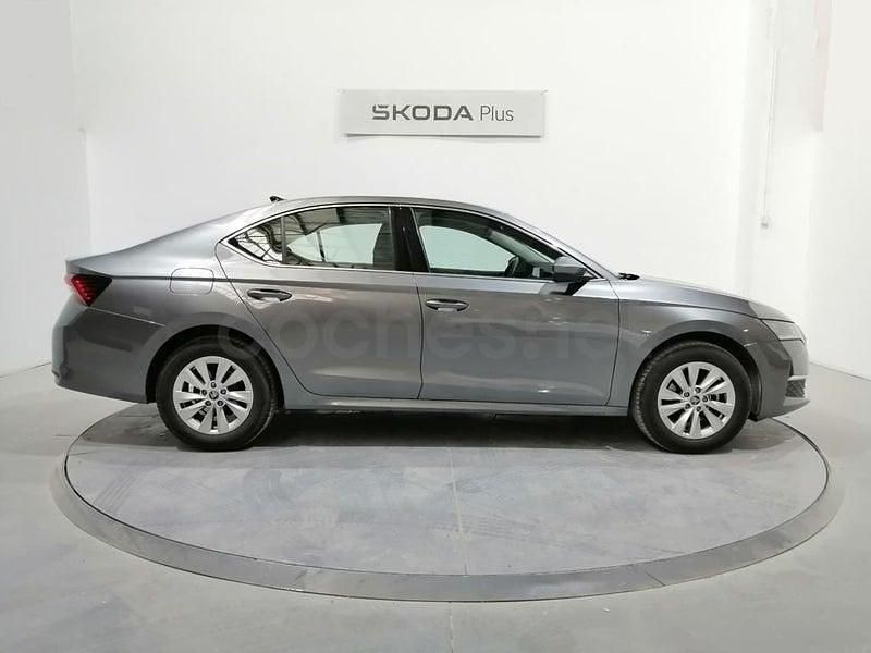 Begagnad Skoda Octavia Selection 150 HK (110 kW) 2025 Grå Sedan
