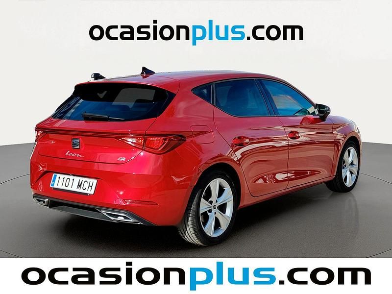 Begagnad Seat Leon FR 150 HK (110 kW) 2022 Röd Halvkombi
