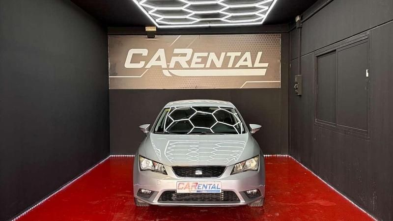 Usado Seat Leon Reference 105 CV (77 kW) 2014 Gris Utilitario