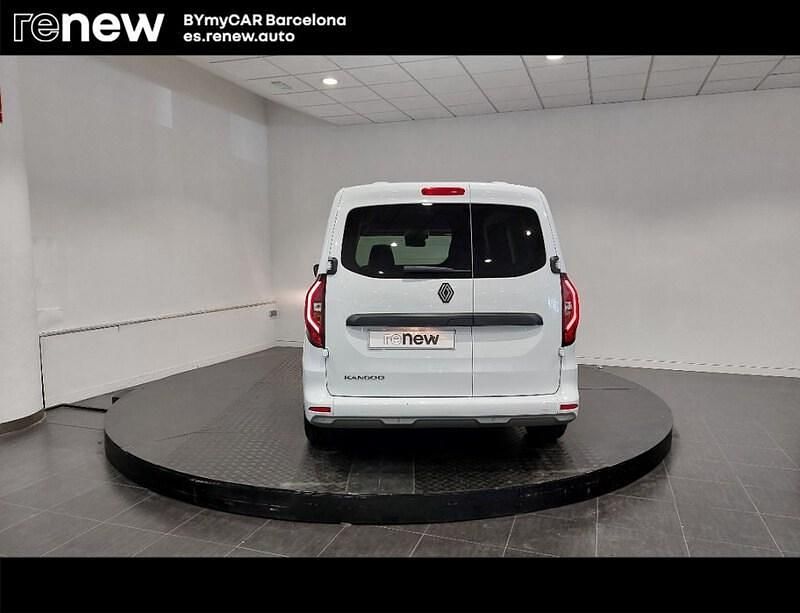 Usado Renault Kangoo 95 CV (69 kW) 2025 Blanco Monovolumen